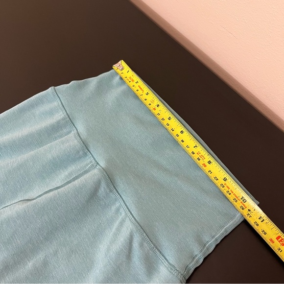 Alphalete Glute Calf Defining Workout Leggings - Picture 12 of 14